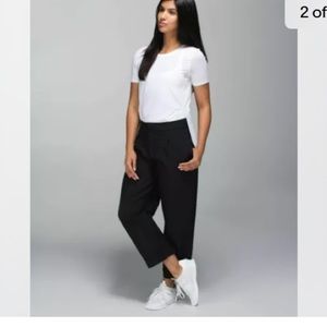 Lululemon Wunder Wide leg pants size 8 black